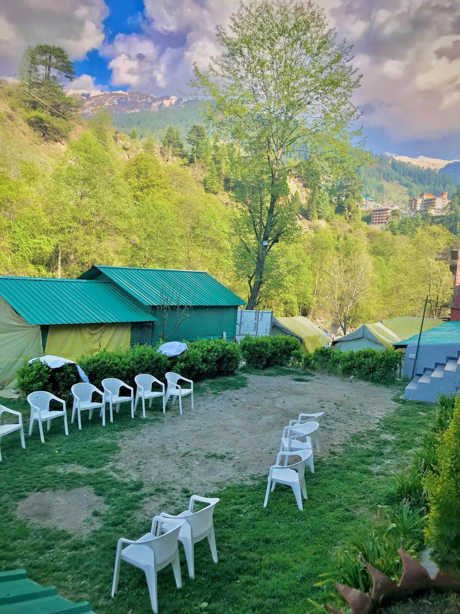 The Avenue Hotel , Manali A River Side Hotel Exteriör bild